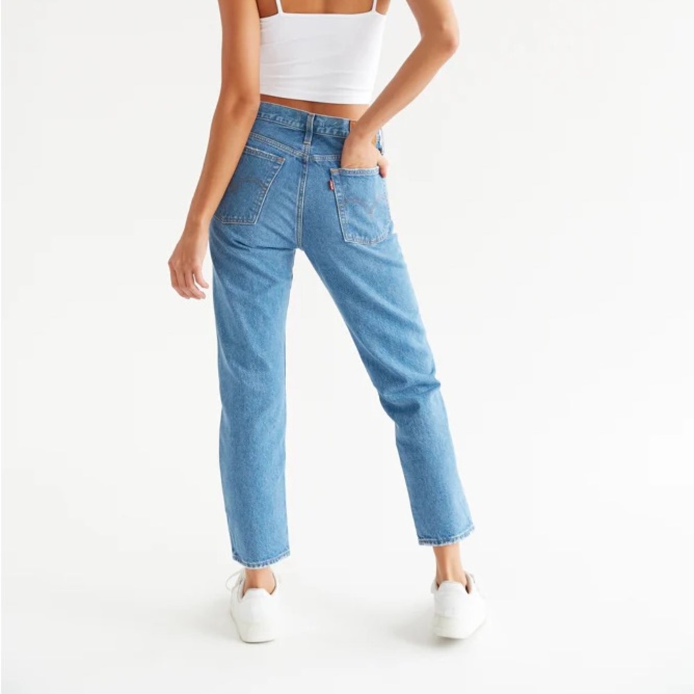 Levi straight leg jeans